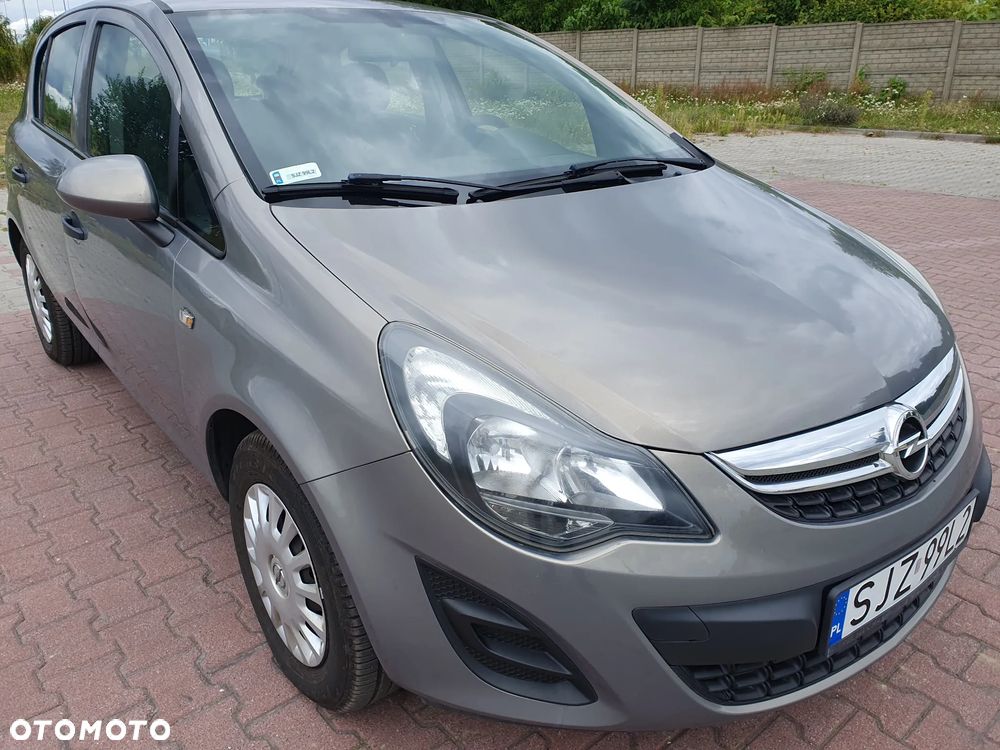 Opel Corsa 1.2 16V Cosmo - 3