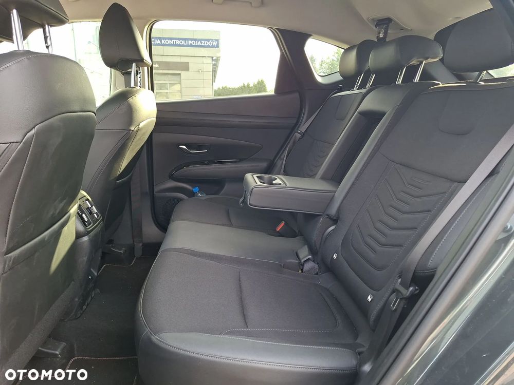 Hyundai Tucson 1.6 T-GDi HEV Executive 2WD - 16