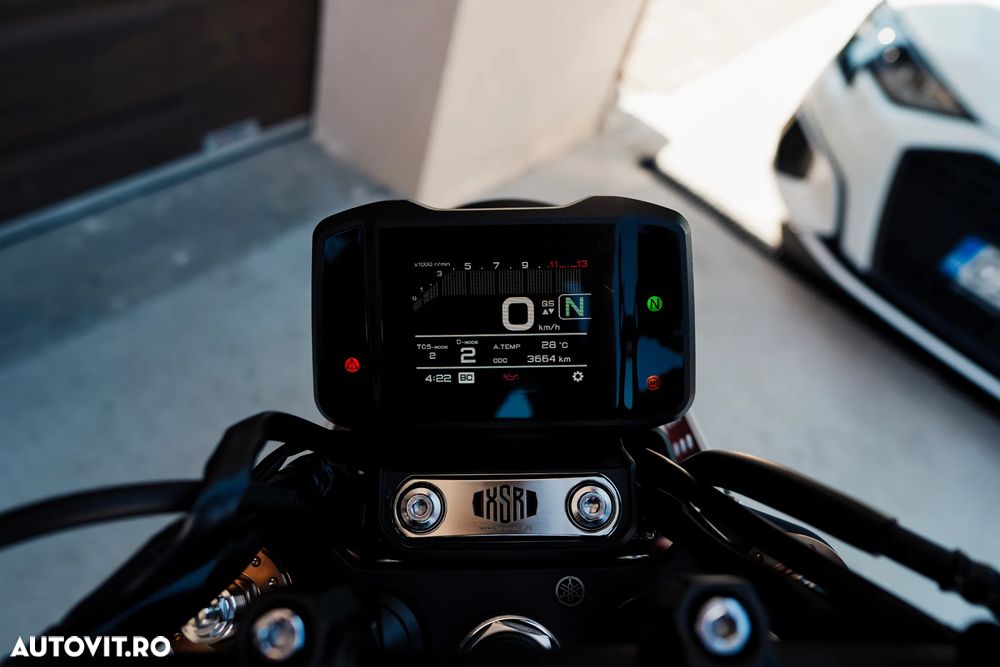 Yamaha XSR 900 - 11
