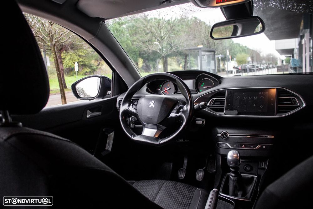 Peugeot 308 SW BlueHDi 130 Stop & Start Active - 24