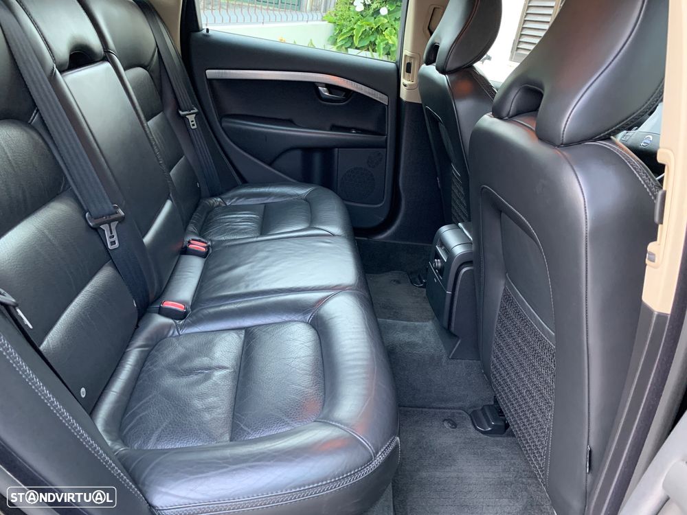 Volvo XC 70 2.4 D5 Nivel 2 Geartronic - 5
