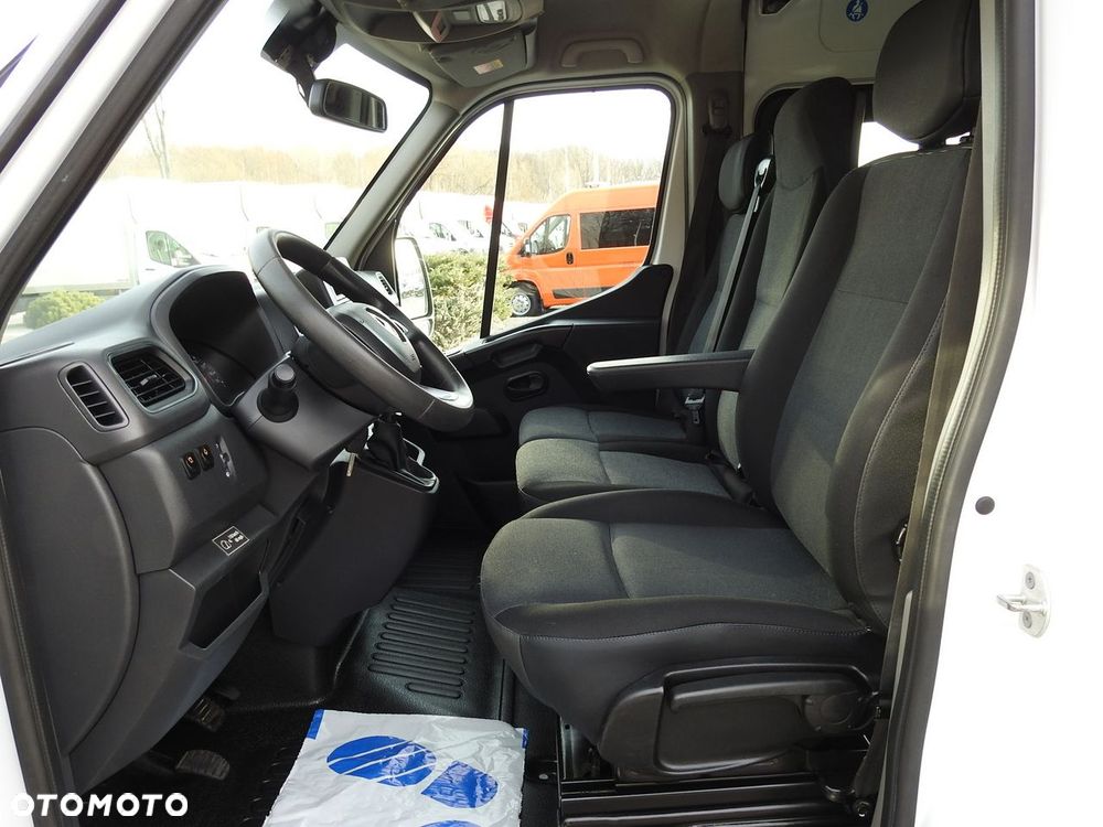 Renault MASTER FURGON BRYGADÓWKA  7 MIEJSC TEMPOMAT KLIMATYZACJA LEDY  135KM - 25