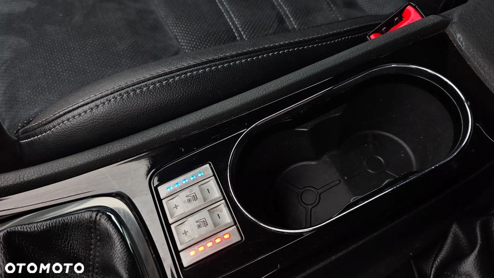 Ford Mondeo 2.0 FF Titanium - 4