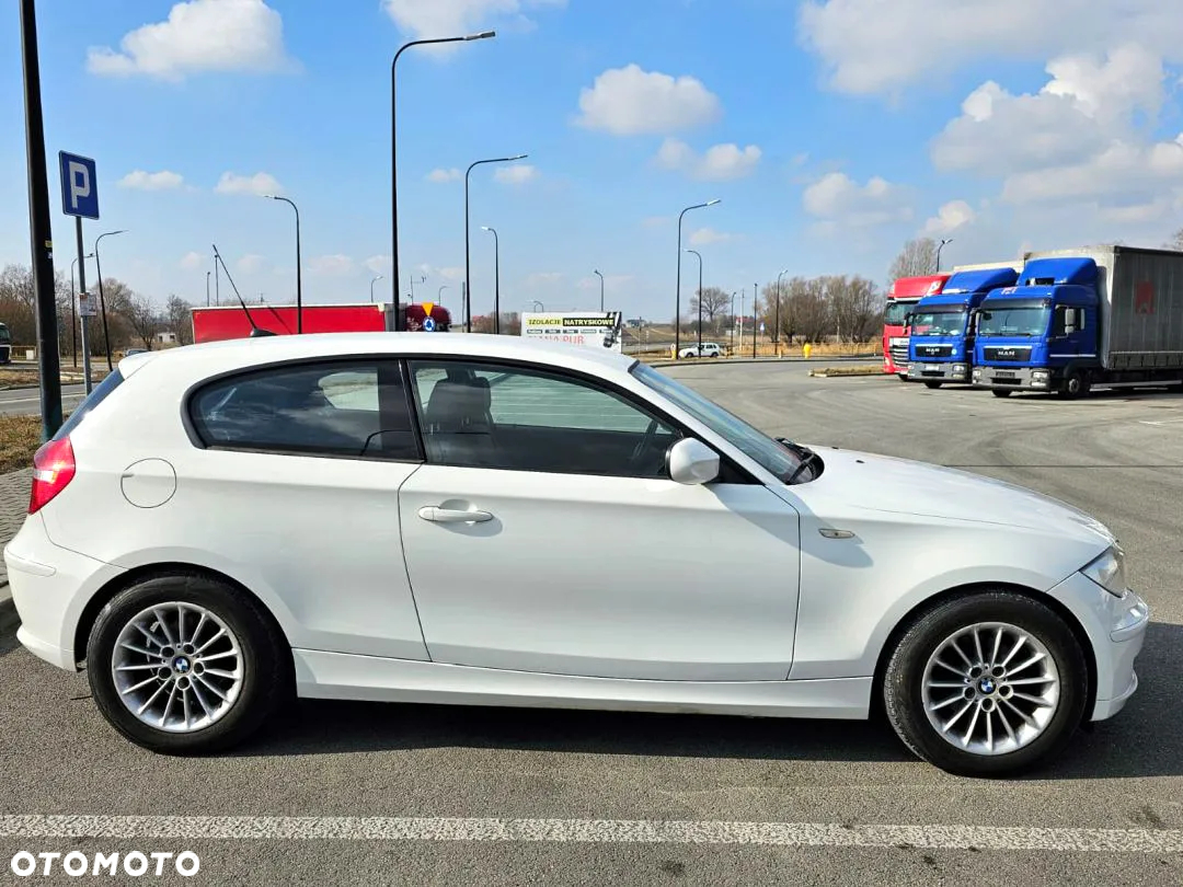 BMW Seria 1 116d - 11