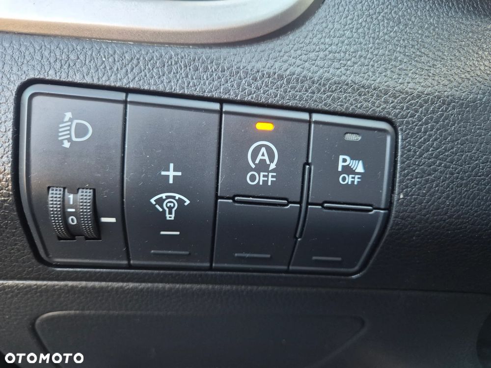 Hyundai i30 1.4 CRDi Trend - 17