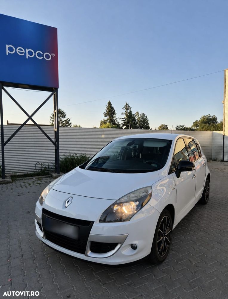 Renault Scenic - 1