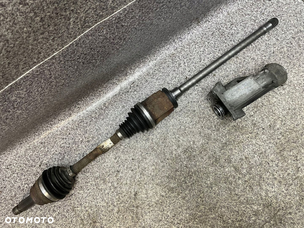 Polos prawy przod przednia dluga przeguby BMW X5 E70 3.0d 3.0sd 3.5d E71 X6