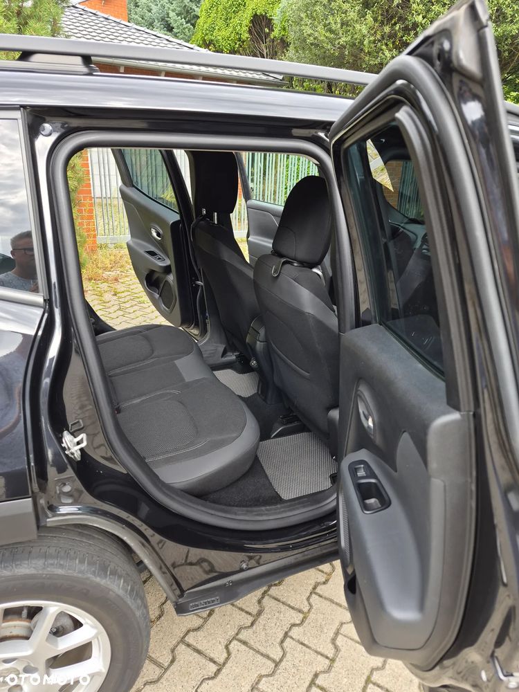 Jeep Renegade 1.3 GSE T4 Turbo Limited FWD S&S - 8