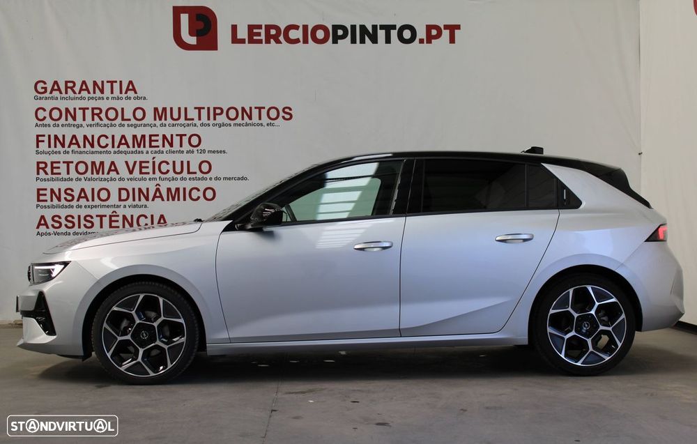 Opel Astra 1.2 T GS - 2