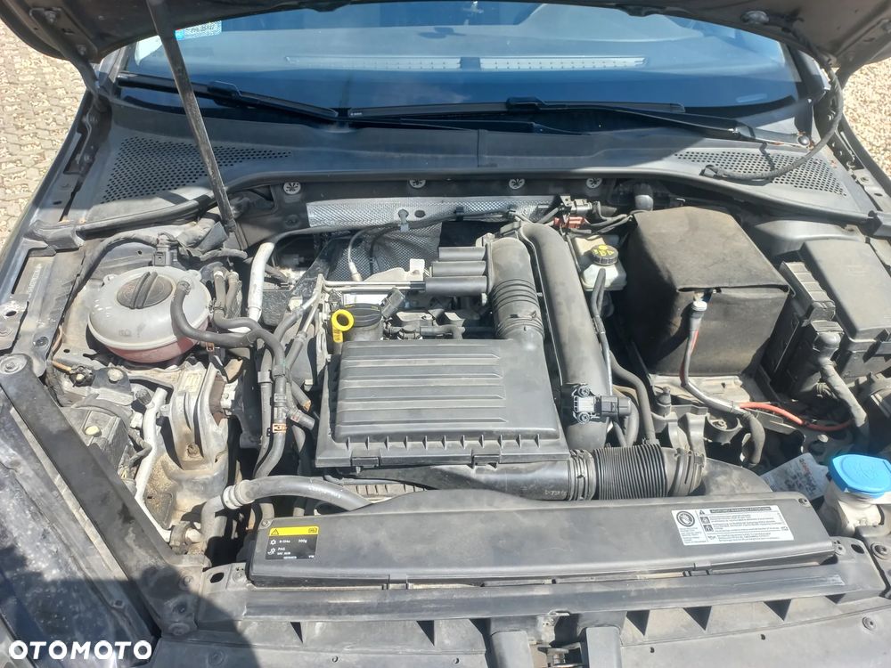 Volkswagen Golf 1.4 TSI BMT Comfortline - 6