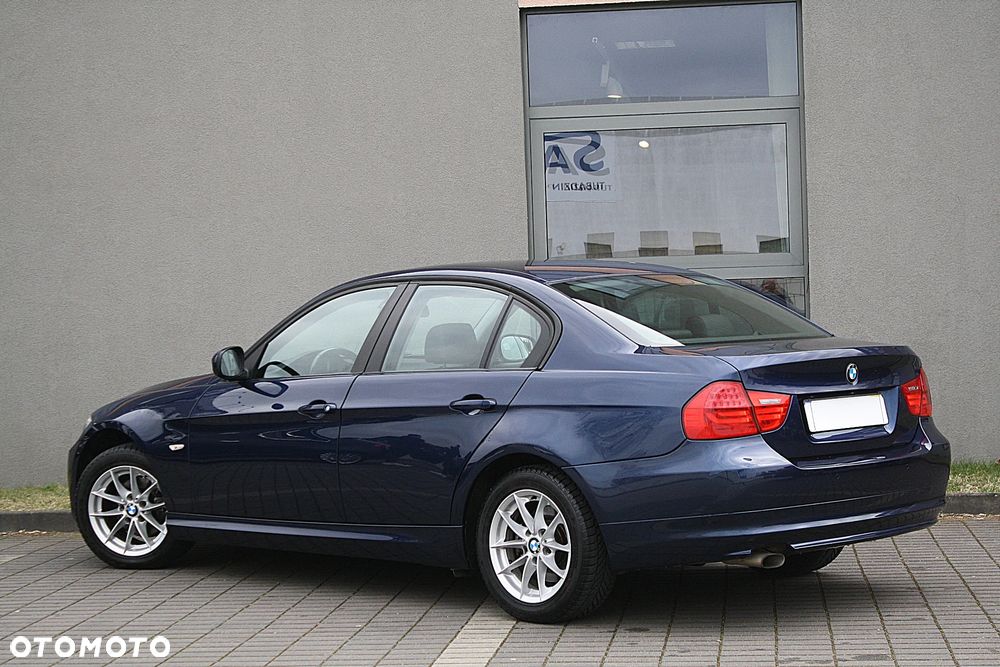 BMW Seria 3 318d Modern Line - 16