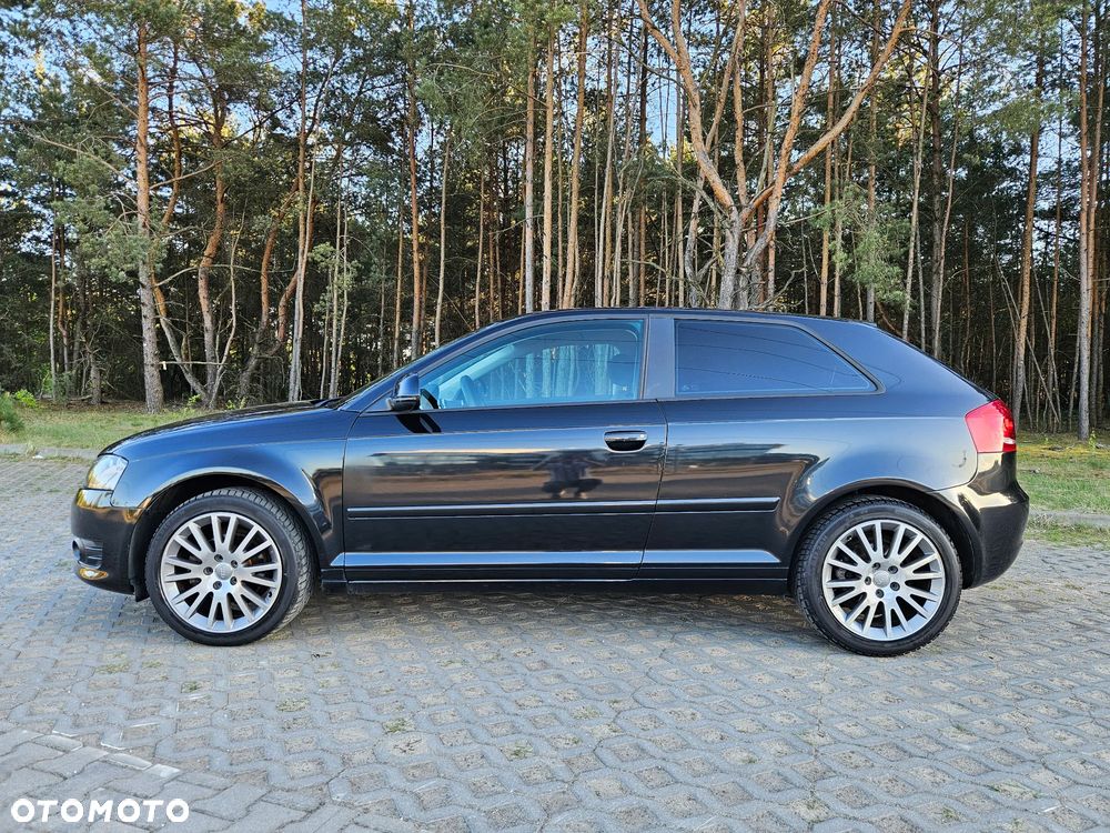 Audi A3 3-drzwiowe 1.6 Attraction - 4