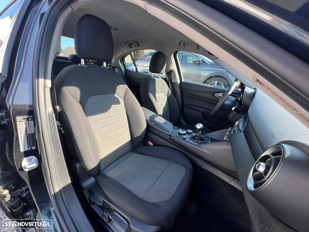 Alfa Romeo Giulia 2.2 D - 18