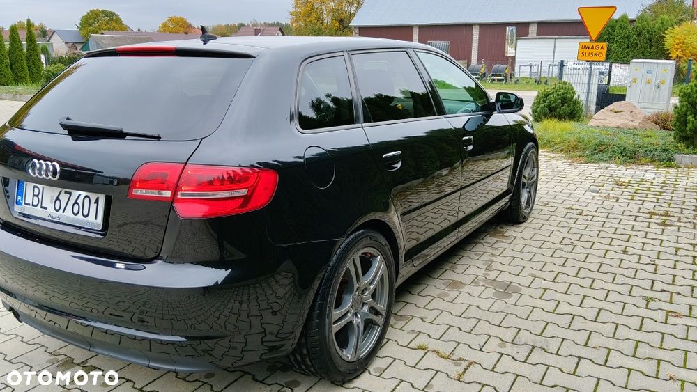 Audi A3 Sportback 2011 photo 5