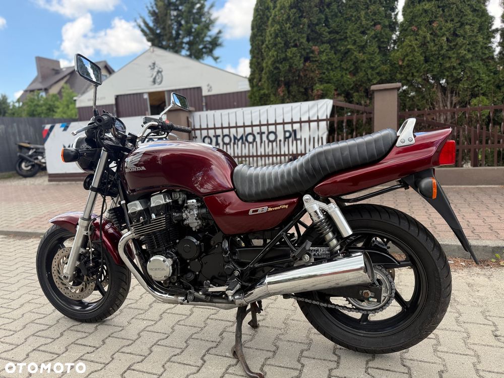 Honda CB - 16