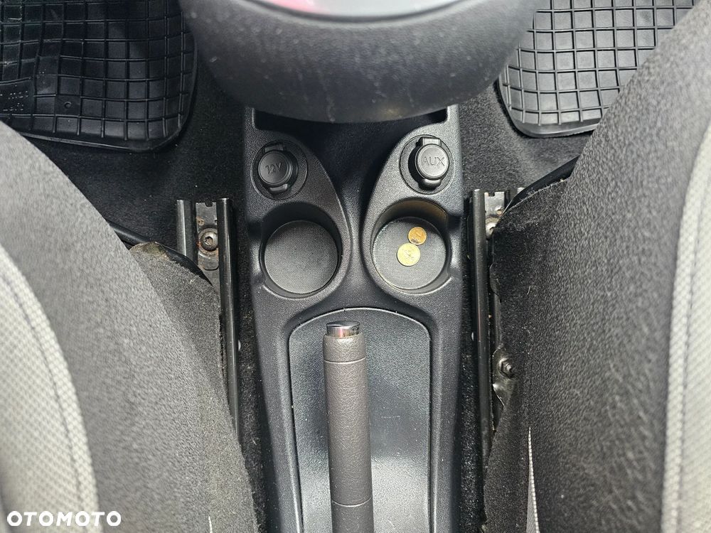Citroën C3 Picasso 1.6 HDi Exclusive - 32
