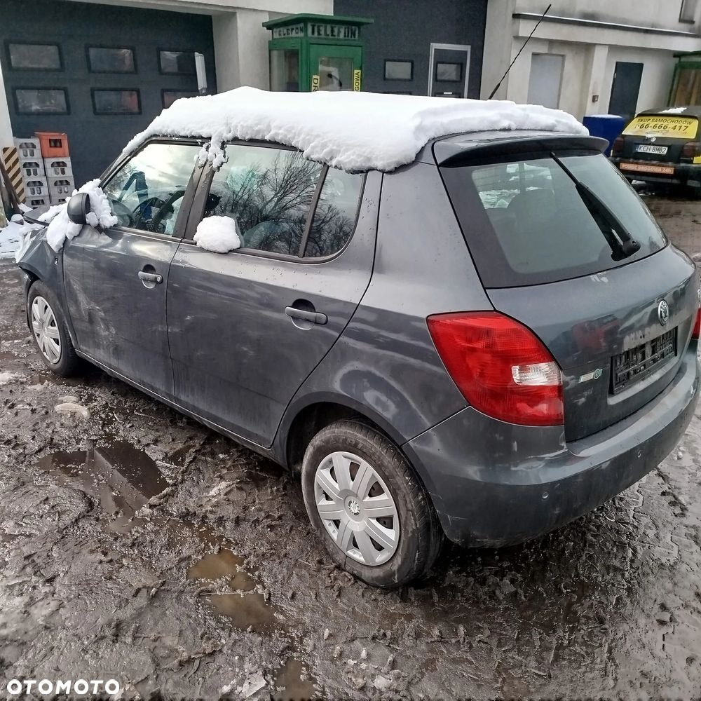 Skoda Fabia 2 na części . - 6