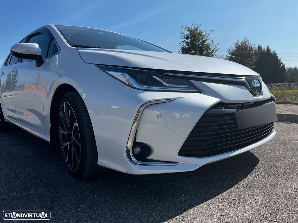 Toyota Corolla SD 1.8 Hybrid Luxury - 14