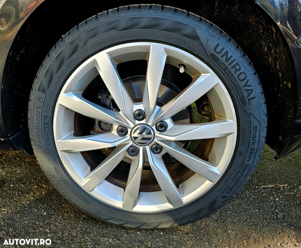 Volkswagen Golf 2.0 TDI DSG Highline - 39
