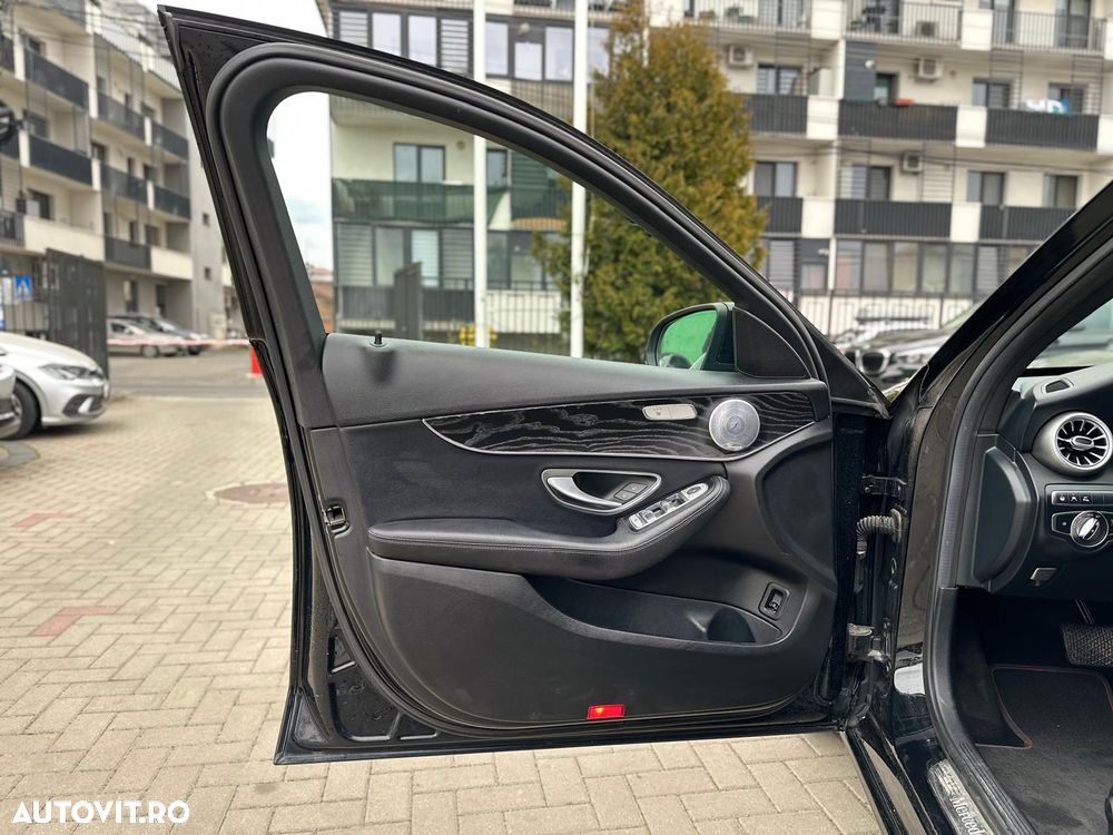 Mercedes-Benz C 250 d 4Matic 9G-TRONIC Avantgarde - 28