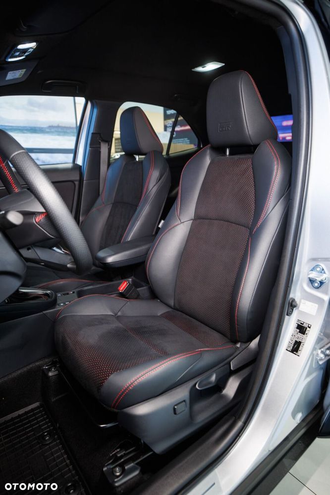 Toyota Yaris Cross Hybrid 1.5 GR Sport - 7