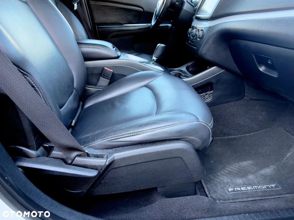 Fiat Freemont 2.0 Multijet 16V DPF Automatik Allrad Lounge - 21