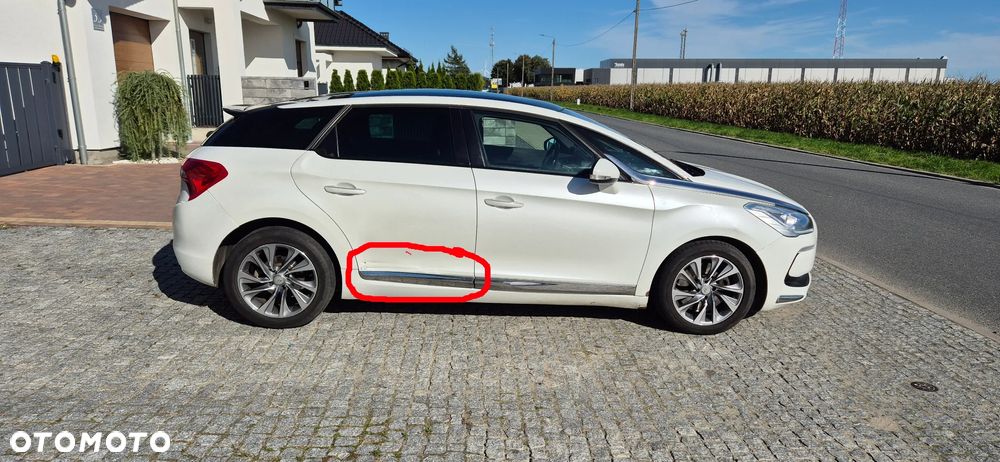 Citroën DS5 2.0 HDi SportChic - 2