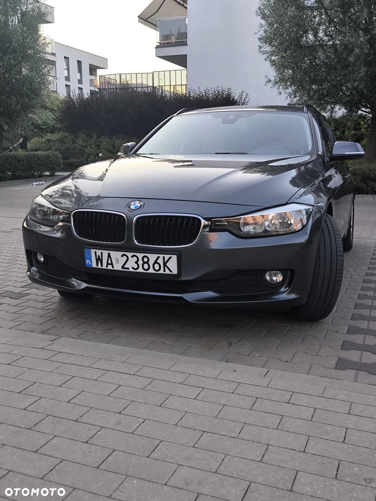 BMW Seria 3 318d - 3