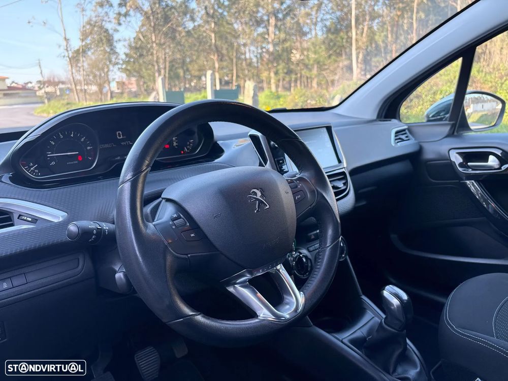 Peugeot 208 1.2 PureTech Style - 11