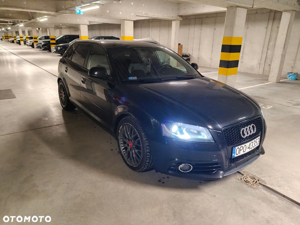 Audi A3 Sportback 2.0 TDI DPF Ambiente S tronic - 1