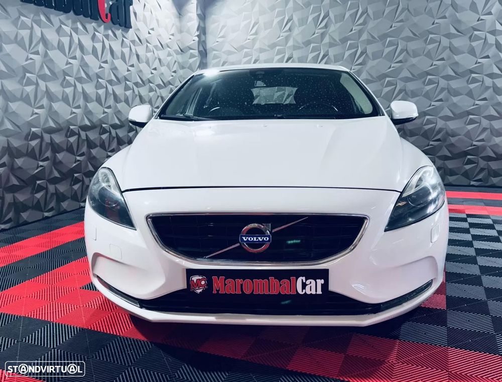 Volvo V40 1.6 D2 Momentum Eco - 11