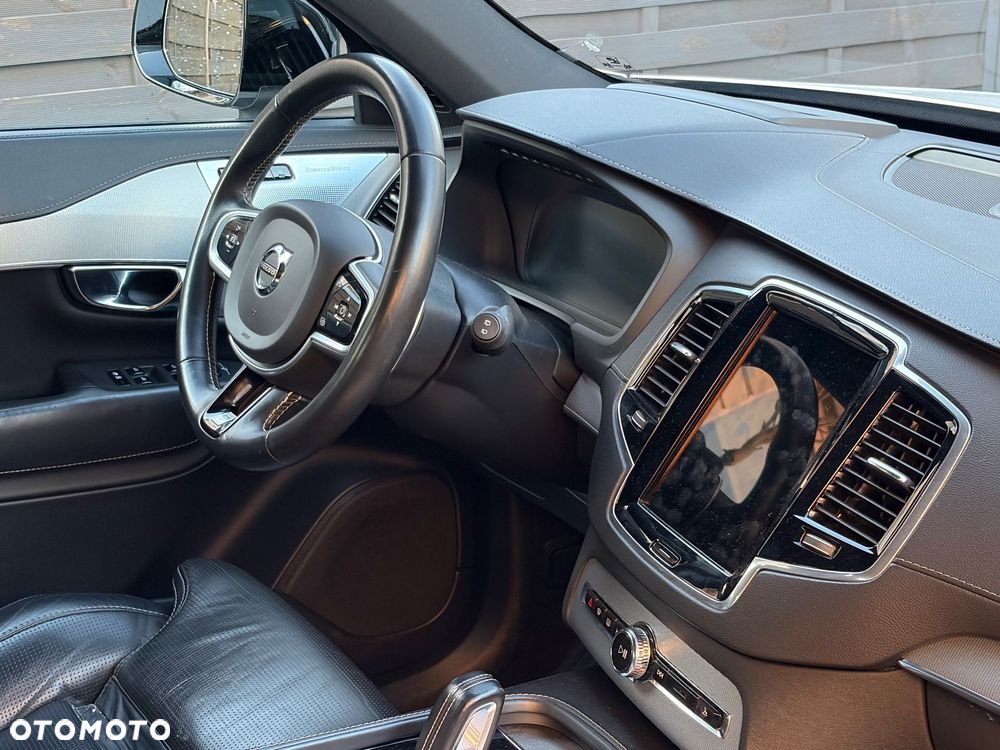 Volvo XC 90 - 27