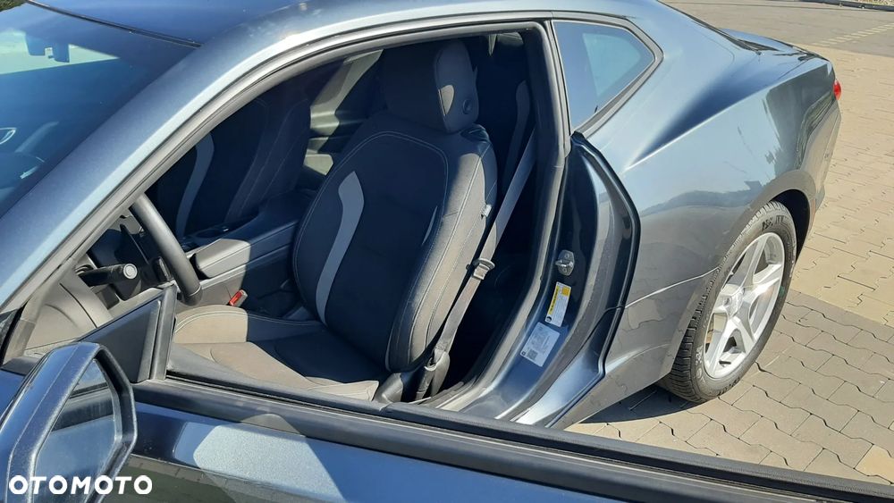 Chevrolet Camaro Coupe 2.0 - 21