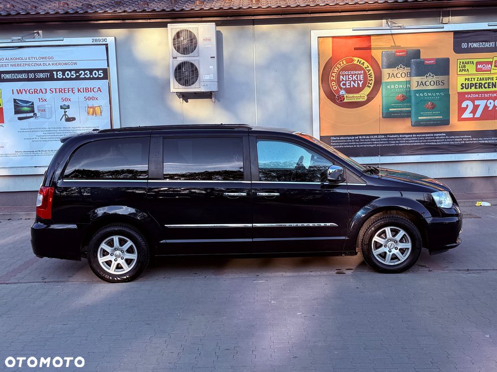 Chrysler Town & Country 3.6 Limited - 5