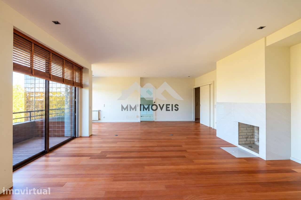 Apartamento T3 | Arrendamento | Parque da Cidade | Varanda | Garagem - Grande imagem: 2/38