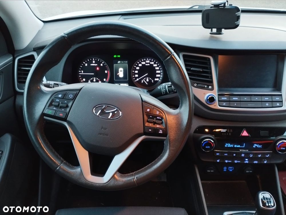 Hyundai Tucson 2.0 CRDI Style 4WD - 17