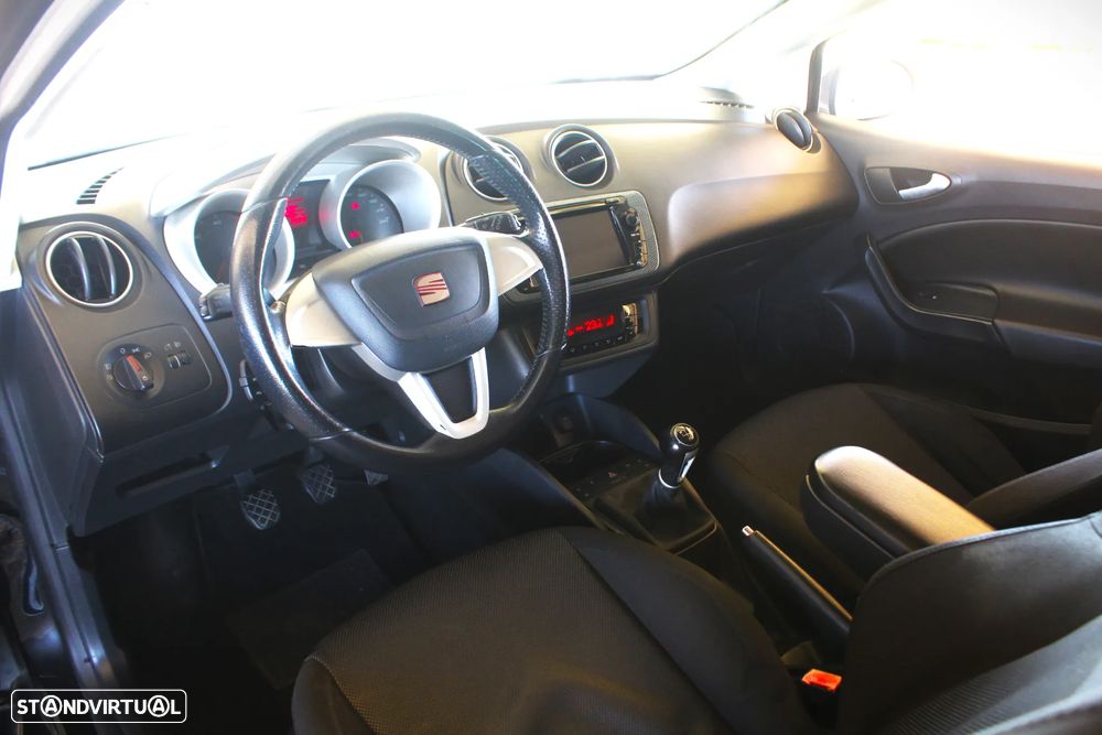 SEAT Ibiza 1.6 TDI Sport DPF - 40