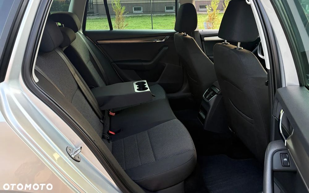 Skoda Octavia 2.0 TDI Sport Edition - 21