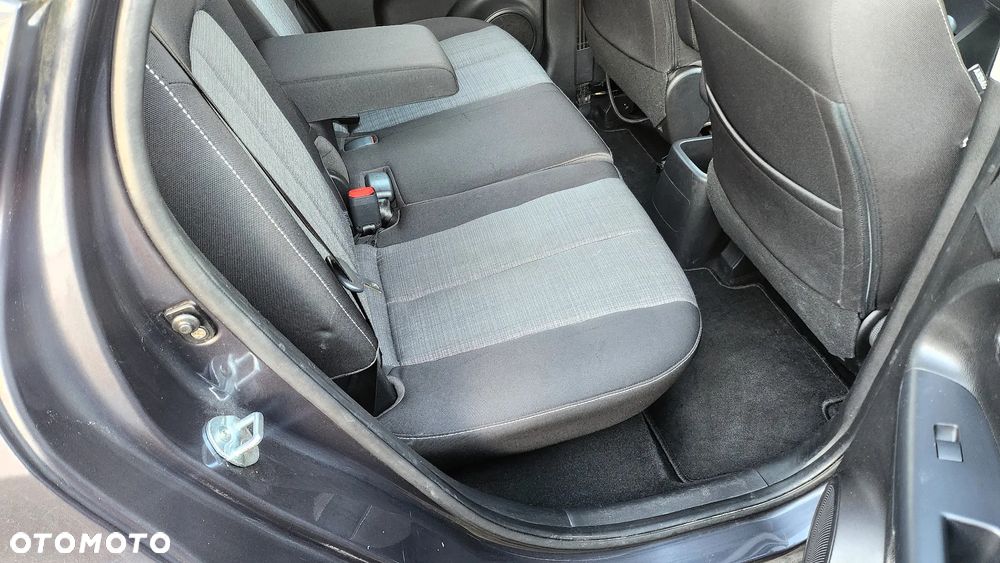 Kia Venga 1.4 CVVT ISG Vision - 9