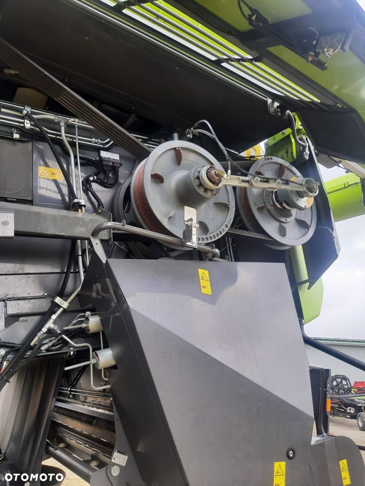 Claas Lexion 8900TT z hederem - 12
