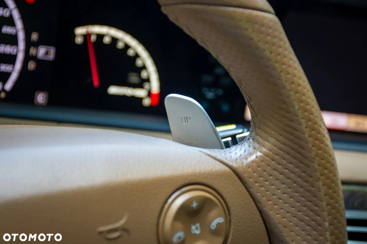 Mercedes-Benz CL 63 AMG 7G-TRONIC - 31