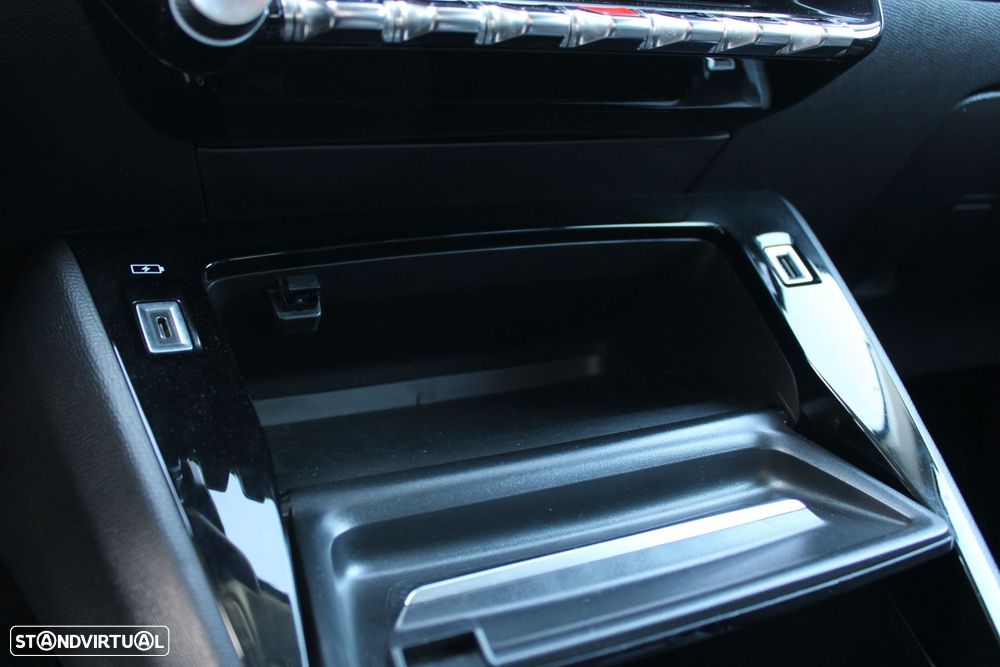 Peugeot e-208 50 kWh Allure - 20