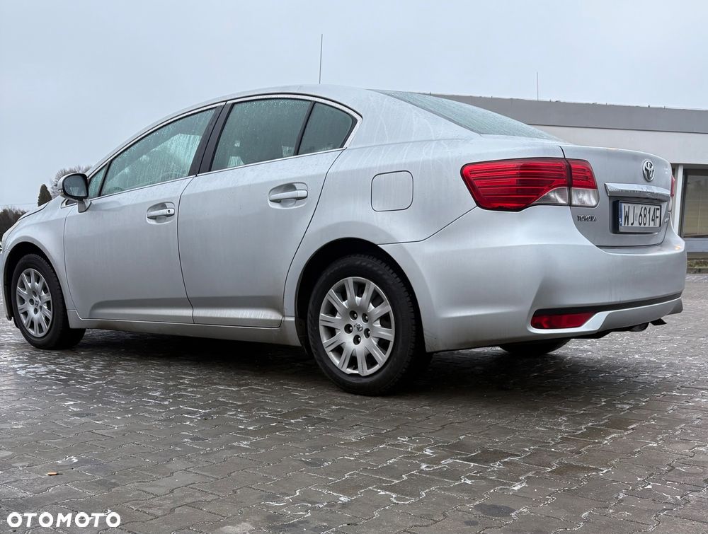 Toyota Avensis - 1