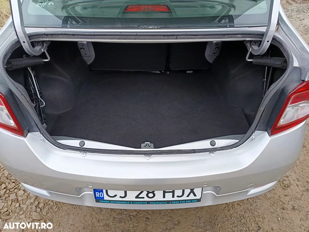 Dacia Logan - 11