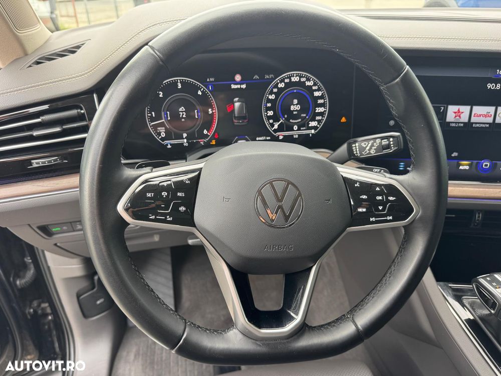 Volkswagen Touareg V6 TDI Elegance - 21