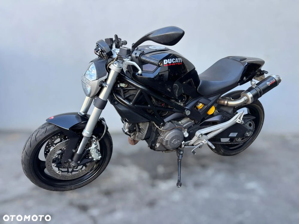 Ducati 696 - 6