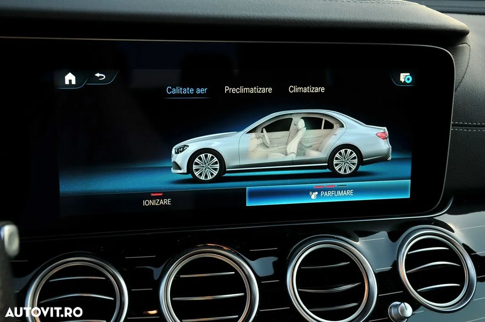 Mercedes-Benz E 300 9G-TRONIC AMG Line - 12