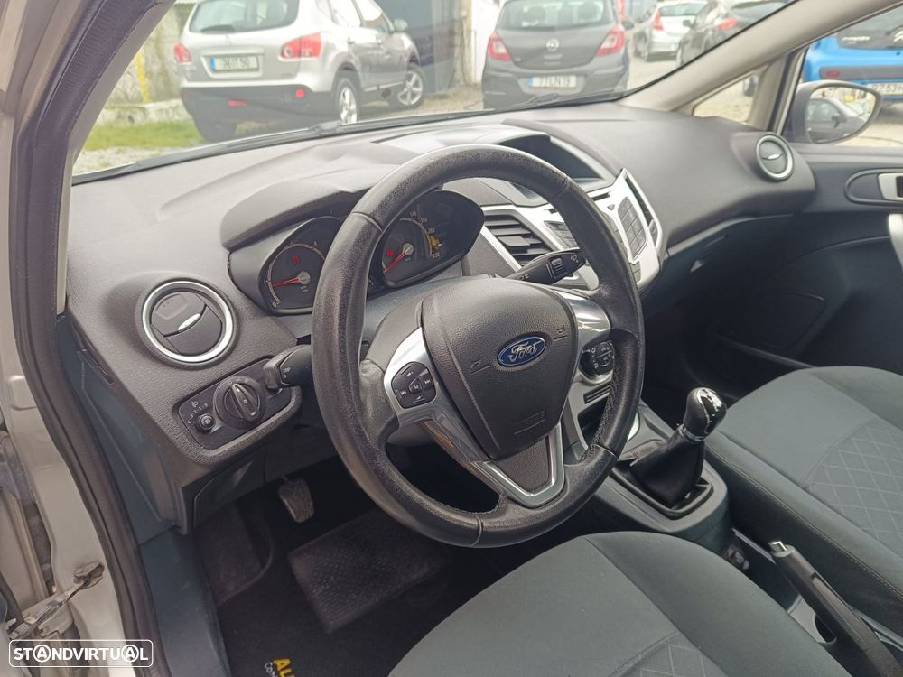 Ford Fiesta 1.4 TDCI Titanium - 5