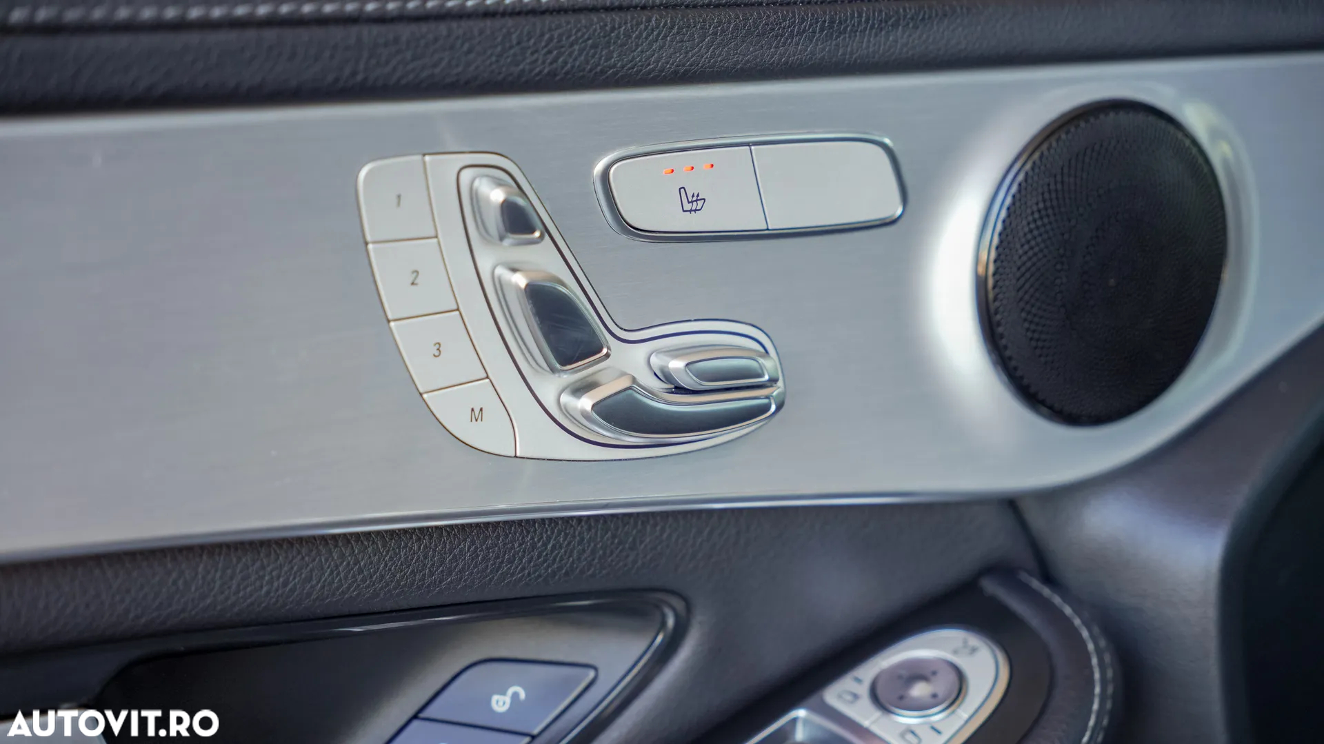 Mercedes-Benz GLC 300 d 4Matic 9G-TRONIC AMG Line - 28
