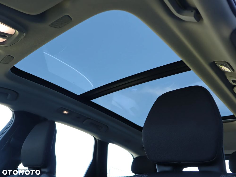 Volvo XC 60 T6 Plug-In Hybrid AWD Core - 21